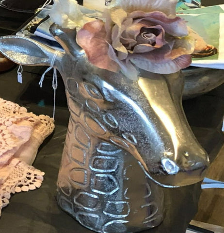 Giraffe Vase (last one)