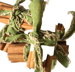 6 x Bundles of Sweet Cinnamon Quills, (10cm, 70g, green, natural cotton ribbon)