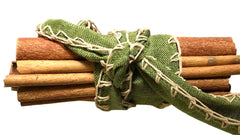 6 x Bundles of Sweet Cinnamon Quills, (10cm, 70g, green, natural cotton ribbon)