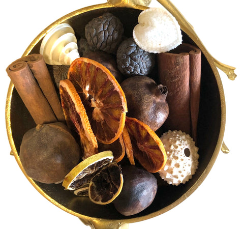 Chunky Sweet Cinnamon Pot Pourri in  Reindeer Champagne Bucket + Sweet Cinnamon Oil 30ml  *free shipping within Australia*