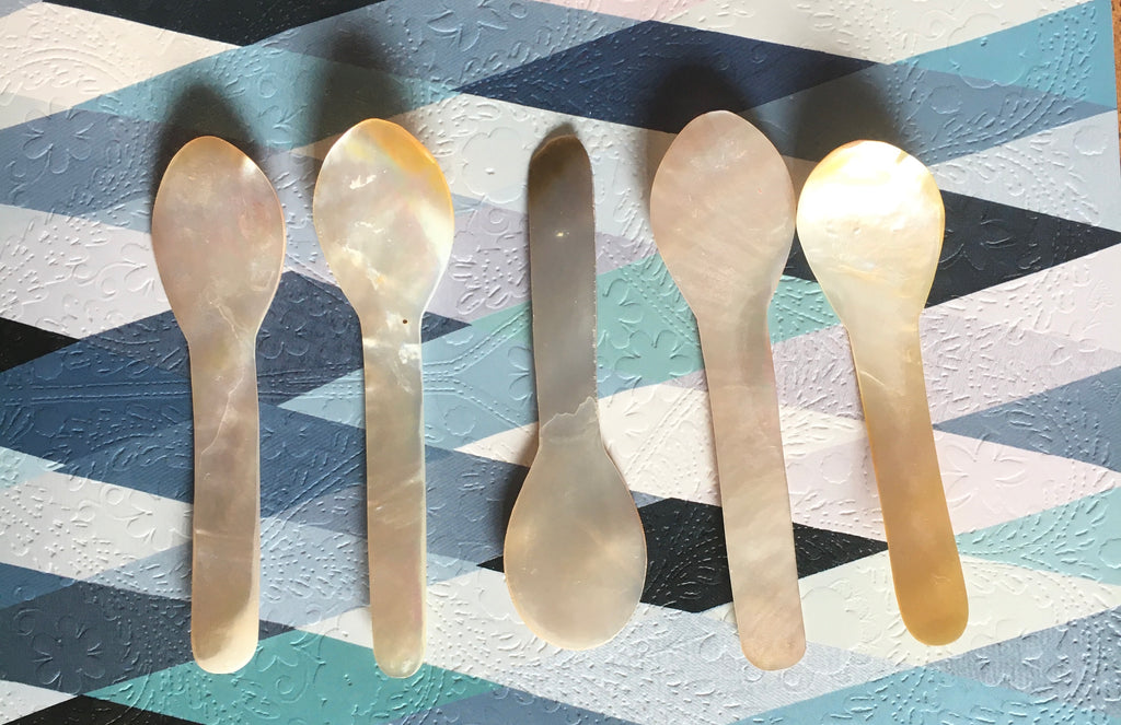 FROM THE HEALESVILLE STUDIO - Mother of pearl spoon, set of 5 ( 2 sets remaining)