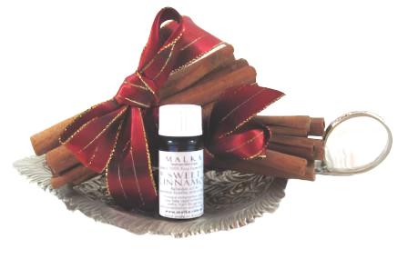 Gift boxed Sweet Cinnamon - small + 5ml oil + cut work dish