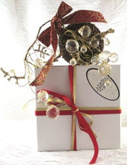 Clove Bud Christmas Spice Pomander, decorated - Mini Gift Box